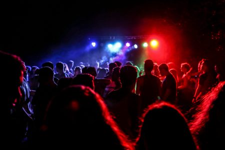 Feestje drive-in shows